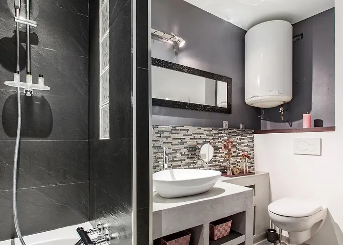 L'authentik, Charme Et Confort En Vieille Apartament Annecy